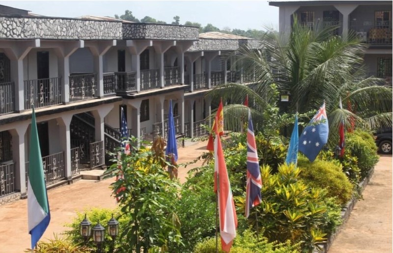 Dohas Hotel & Restaurant